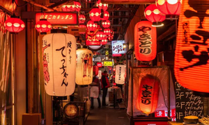 京都の夜のレストラン